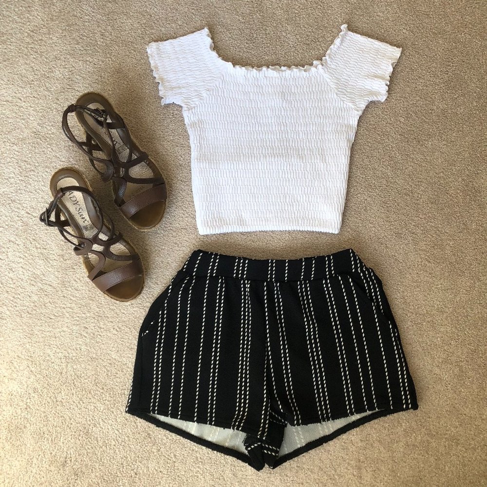 Hot Kiss black summer shorts size small